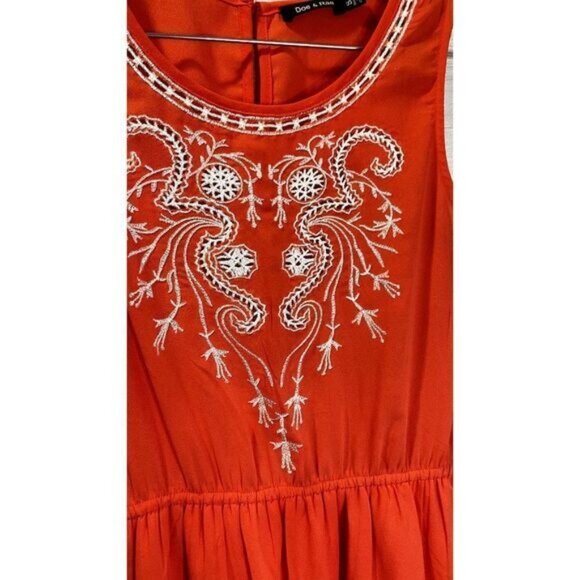 Doe & Rae Women's Scoop neck Sleeveless Embroidered Mini Dress - Picture 4 of 8